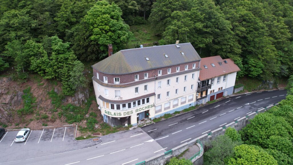 Le Relais des Roches au Col de la Schlucht : Démolition pour une nature retrouvée